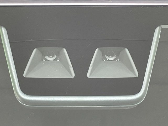 �y�X�}�[�g�A�V�X�g�z���s���ɑO���̎ԗ�����F�����A�Փ˂������Ȏ��͌x��ƃu���[�L�ŏՓˉ���Ɣ�Q�y�����A�V�X�g�B�����S�Ƀh���C�u�����y���݂��������܂��B