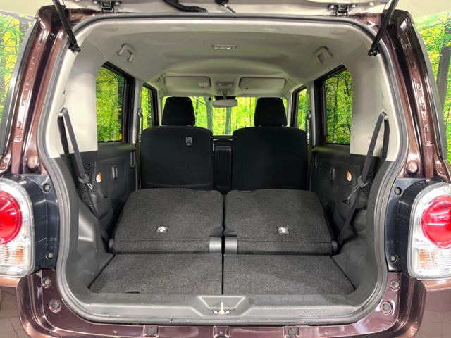 ���i�̂���������ʋ΁A���}���ɏ\���ȉ׎��X�y�[�X���m�ۂ��Ă���܂��B�Z�J���h�V�[�g��|���ƁA�傫�ȉו��̐ύڂ��\�ł���