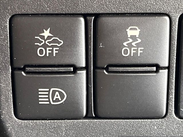 �y������h�~���u�z�ԗ��̉���������m����ƁA�����I�Ɏԗ��̐i�s������ۂ悤�Ɏԗ��𐧌䂵�܂��B�J�̓��ȂǊ���₷���H�ʏ󋵂ł����S�ȉ^�]���\�ł��B