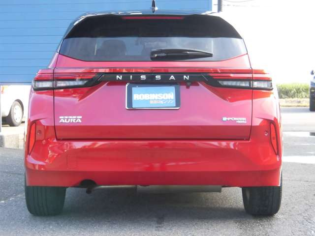 ノートオーラ1.2 G FOUR レザーエディション 4WD