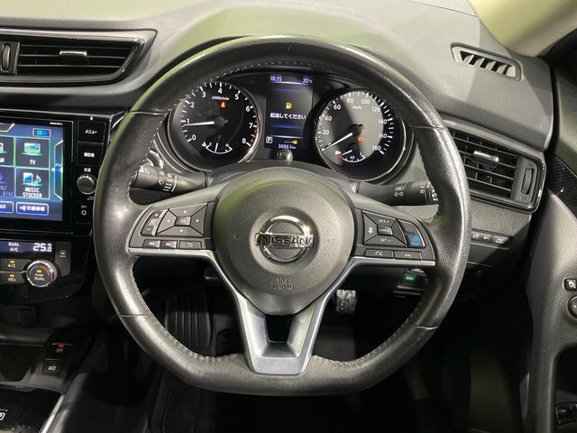 �y�����v�����X�e�A�����O�z�㎿�Ȋv���g�p���邱�ƂŁA��ɂ����������݂ƂĂ��^�]���₷���n���h���ł���