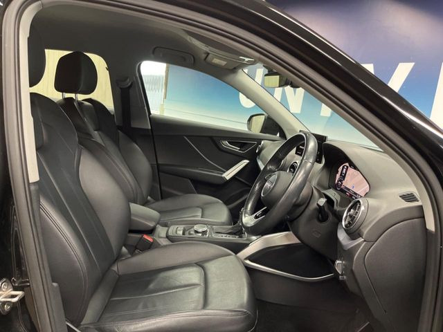 ●シートの使用感:破れ・へたりも少なく、ご覧の通りきれいな状態を維持しております。また、室内クリーニング・コーティングもご用命いただけます。