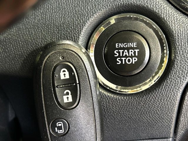 �y�L�[���X�X�^�[�g�V�X�e���z�J�o����|�P�b�g�ɓ��ꂽ�܂܂ł��h�A�̎{���E�������\�ȃX�}�[�g�L�[�𑕔��B�G���W���̃I���E�I�t�����J�M�����o���K�v����������Ƃ��Ă��֗��ł���