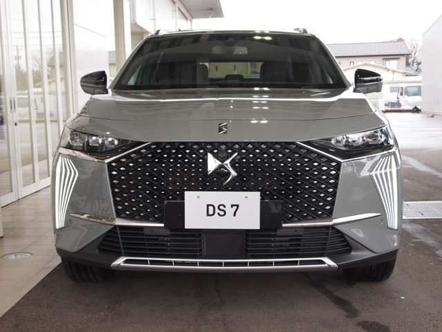 DS7リヴォリ E-TENSE 4&amp;times;4 4WD