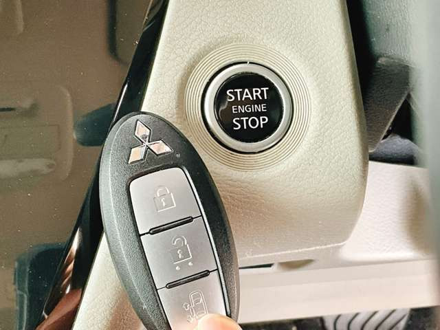 �y�X�}�[�g�L�[&�v�b�V���X�^�[�g�V�X�e���z�J�o����|�P�b�g�ɓ��ꂽ�܂܃h�A�̊J���ł��A�����^�b�`�Ŋy�X�G���W�����������܂���