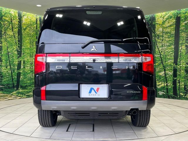 安心の最長10年・走行無制限保証(有償)をご用意。保証内容も充実はもちろん、無料点検&オイル交換や、年中無休の全国・24時間ロードサービスも付帯されておりますのでご安心下さい。