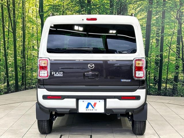 安心の最長10年・走行無制限保証(有償)をご用意。保証内容も充実はもちろん、無料点検&オイル交換や、年中無休の全国・24時間ロードサービスも付帯されておりますのでご安心下さい。