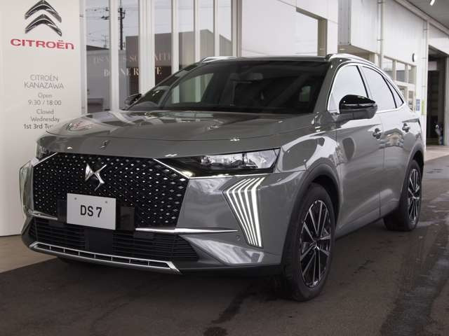 DS7リヴォリ E-TENSE 4&amp;times;4 4WD