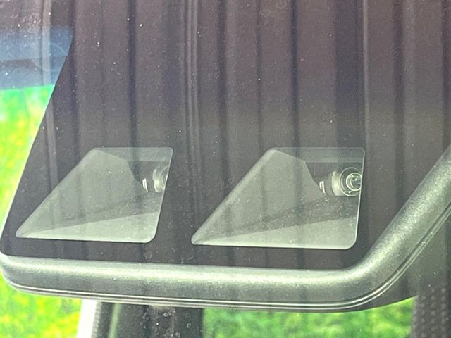 �y�X�}�[�g�A�V�X�g�z���s���ɑO���̎ԗ�����F�����A�Փ˂������Ȏ��͌x��ƃu���[�L�ŏՓˉ���Ɣ�Q�y�����A�V�X�g�B�����S�Ƀh���C�u�����y���݂��������܂��B