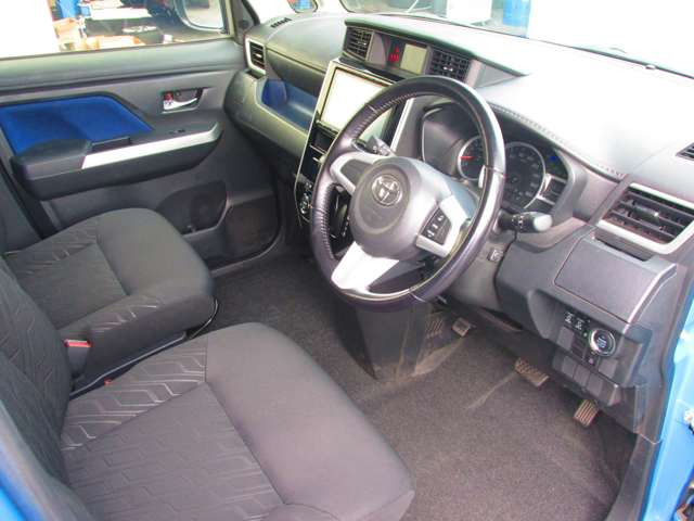 全車両総額販売!管轄陸運局(尾張小牧、春日井、一宮ナンバー)以外の登録の場合、別途登録料必要になります。