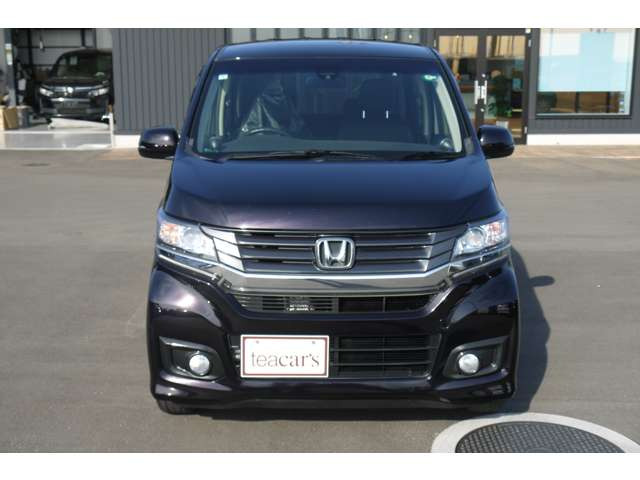 閖上東地区にございます!大型展示場、整備工場も併設しております。緑色のティーカーズ看板が目印です!