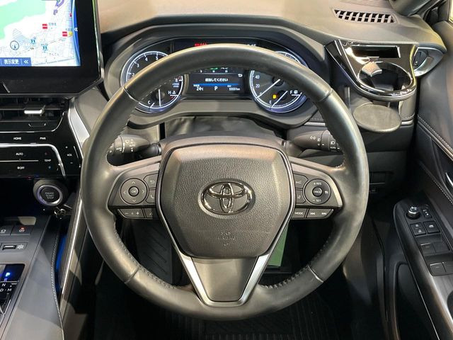 �y�����v�����X�e�A�����O�z�㎿�Ȋv���g�p���邱�ƂŁA��ɂ����������݂ƂĂ��^�]���₷���n���h���ł���