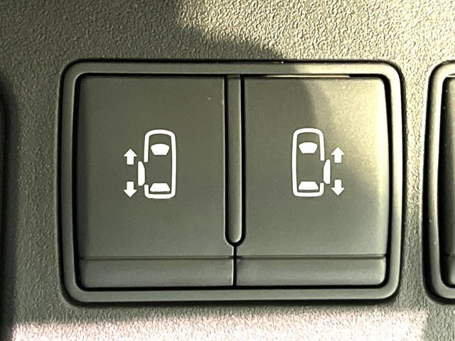 �y�����p���[�X���C�h�h�A�z�X�}�[�g�L�[��^�]�Ȃ̃X�C�b�`�Ō�ȗ����X���C�h�h�A�̊J���\���d��������͂����ăh�A���J����K�v�������A�����Ȃ��q�l�ł��ȒP�ɊJ���߂ł����K�ł���