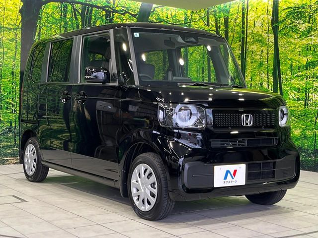 高透明度のガラス皮膜で撥水はもちろん、上質なツヤ・光沢を実現。紫外線や酸性雨から大切な愛車を保護し、色あせ・劣化を防止。「弾スプラッシュコート」、「弾プリミッサコート」からお選びいただけます。