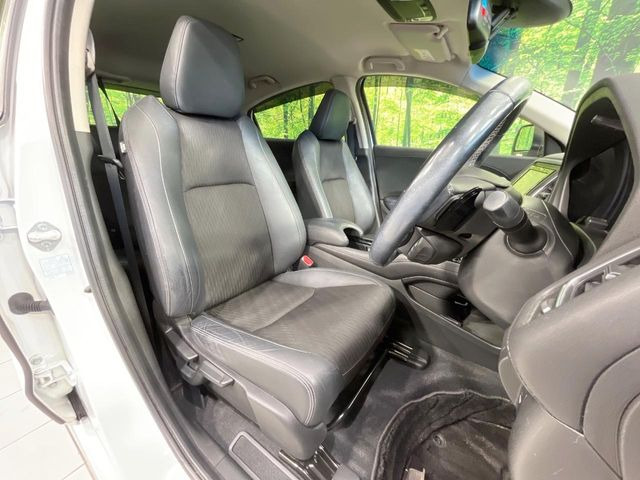 �y�n�[�t���U�[�V�[�g�z�������ƍ���S�n�𗼗������l�C�̃V�[�g���w�ʁE���ʂ̃t�@�u���b�N�f�ނ́A�ʋC���̗ǂ��⊊��ɂ����ɗD��Ă��܂��B�C���╞���ɍ��E���ꂸ���K�ɂ���肢�������܂��B