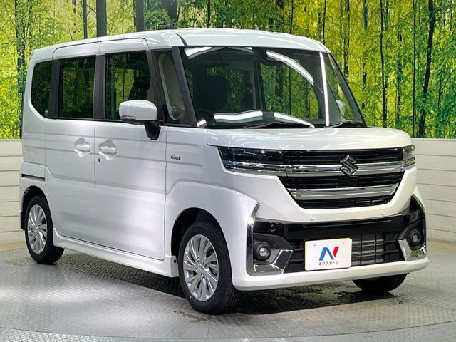 大好評のボディコーティング「弾スプラッシュコート」もご納車までに施工可能。通常のガラスコートと異なる、耐久年数6年の無機質ガラスコーティングが、ボディをキレイな状態に保ってくれます。