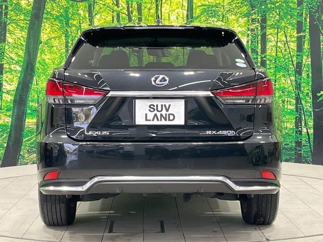 安心の最長10年・走行無制限保証(有償)をご用意。保証内容も充実はもちろん、無料点検&オイル交換や、年中無休の全国・24時間ロードサービスも付帯されておりますのでご安心下さい。