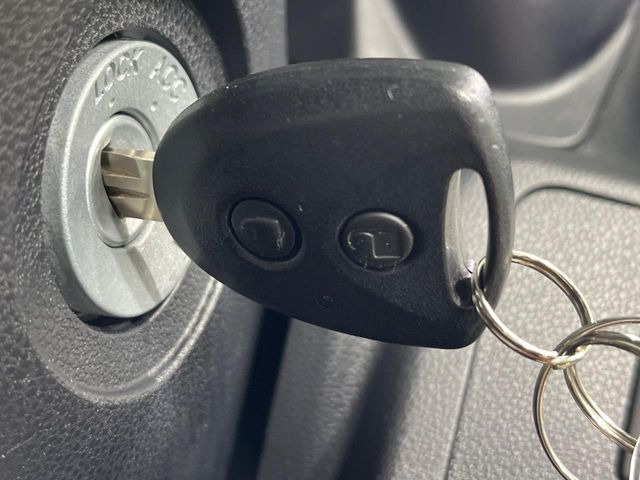 �y�L�[���X�z�������ꂽ�ꏊ����ł��{�^����Ńh�A�̊J���E�{�����ł���̂łƂ��Ă��֗�!�h�A�̌�������ɏ������邱�Ƃ�����܂����