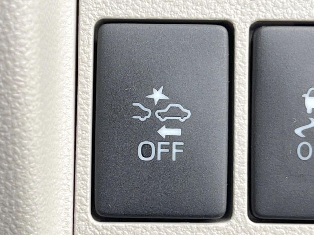 �y�X�Y�L �Z�[�t�e�B�T�|�[�g�z���s���ɑO���̎ԗ�����F�����A�Փ˂������Ȏ��͌x��ƃu���[�L�ŏՓˉ���Ɣ�Q�y�����A�V�X�g�B�����S�Ƀh���C�u�����y���݂��������܂��B