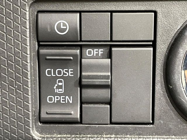 【パワースライドドア】スマートキーや運転席のスイッチでスライドドアの開閉が可能♪電動だから力を入れてドアを開ける必要が無く、小さいお子様でも、重い荷物を持っている時もラクに開け閉めできます♪