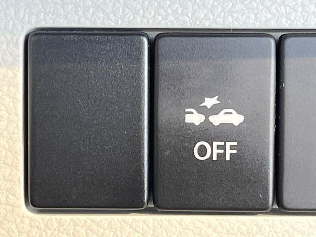 【スズキ セーフティサポート】走行中に前方の車両等を認識し、衝突しそうな時は警報とブレーキで衝突回避と被害軽減をアシスト。より安全にドライブをお楽しみいただけます。