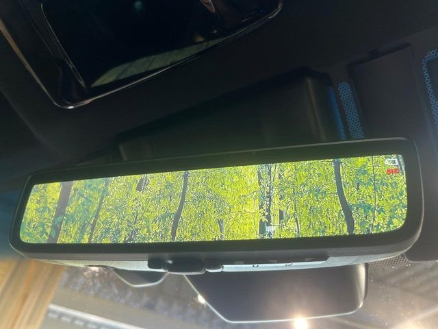 �y�f�W�^���C���i�[�~���[�z��Ȃ̑傫�ȉו��⓯��҂Ō�����m�F���Â炢���ł����S!�J�������B�e�����ԗ�����̉f�������[���~���[���ɕ\���B�N���A�Ȏ��E�ŏ󋵂̊m�F���\�ł�!