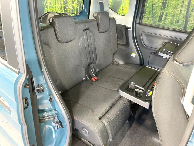 ���i���ȃI���W�i���t���A�}�b�g���I�v�V�����ɂĂ��p�ӂ��Ă���܂��B���D���ȃf�U�C����J���[�����Ԃɍ��킹�đI��ł����������Ƃ��ł��܂���