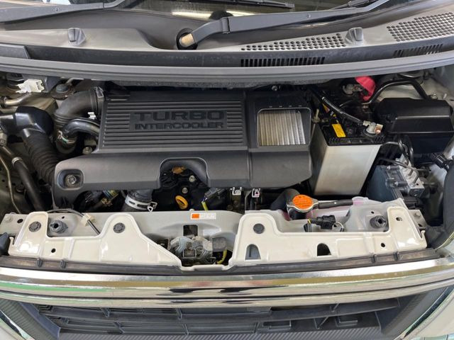 親切・丁寧な専門メカニックスタッフが応対!・車検・点検整備・事故等の修理などアフターサービスも安心。お車のカスタマイズもネクステージのサービススタッフまでご相談ください!