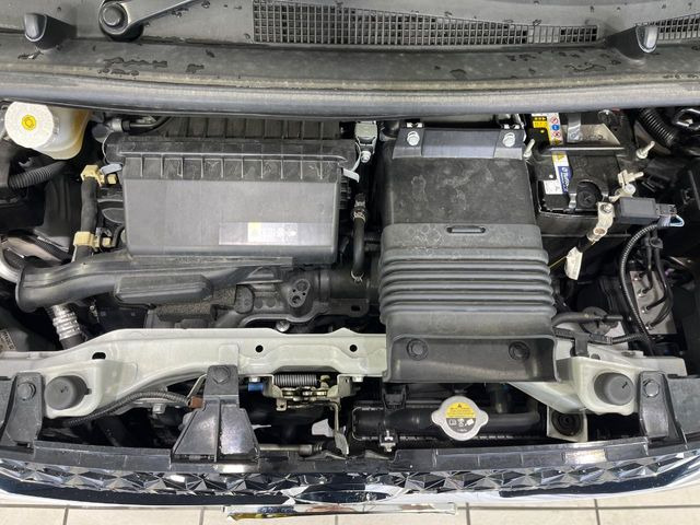 親切・丁寧な専門メカニックスタッフが応対!・車検・点検整備・事故等の修理などアフターサービスも安心。お車のカスタマイズもネクステージのサービススタッフまでご相談ください!