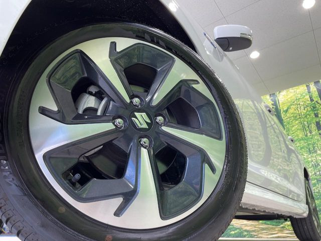 �y����16�C���`�A���~�z�C�[���z�O�ςɃ}�b�`���������A���~�z�C�[���𑕒����Ă���܂��B�e��ЊO�A���~�z�C�[����A�X�^�b�h���X�^�C�����戵�����Ă���܂��B���񂲑��k����������