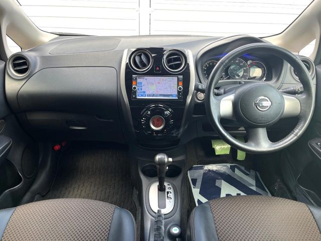 グループ総在庫数約30,000台!!全国の系列店からメーカー・車種問わずご紹介出来るので、あなたにピッタリのお車が見つかるはずです♪まずはお問い合わせ下さい☆