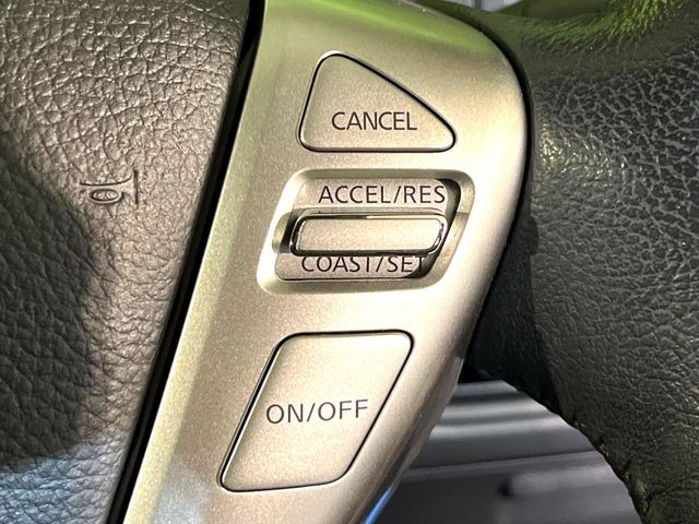 �y�N���[�Y�R���g���[���z�������H�����N���N���s�B�A�N�Z���𗣂��Ă���葬�x�ő��s���ł��A�������^�]���̕��S���y��!�����E�������ȒP�ȃX�C�b�`����Œ����ł��܂��B