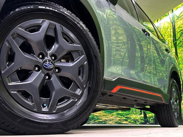 【純正17インチアルミホイール】外観にマッチした純正アルミホイールを装着しております。各種社外アルミホイールや、スタッドレスタイヤも取扱いしております。是非ご相談ください♪