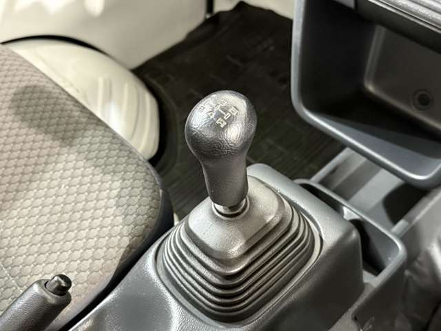 納車前には全車専用機械でクリーニングおこなっています!隅々までキレイに仕上げてからお渡しします!