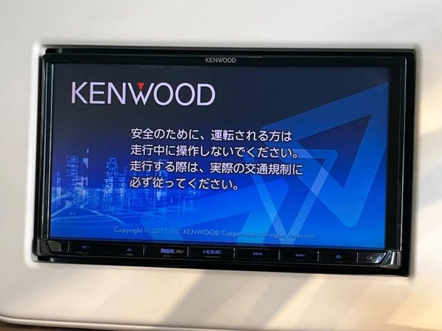 【ナビゲーション】使いやすいナビで目的地までしっかり案内してくれます。各種オーディオ再生機能も充実しており、お車の運転がさらに楽しくなります!!