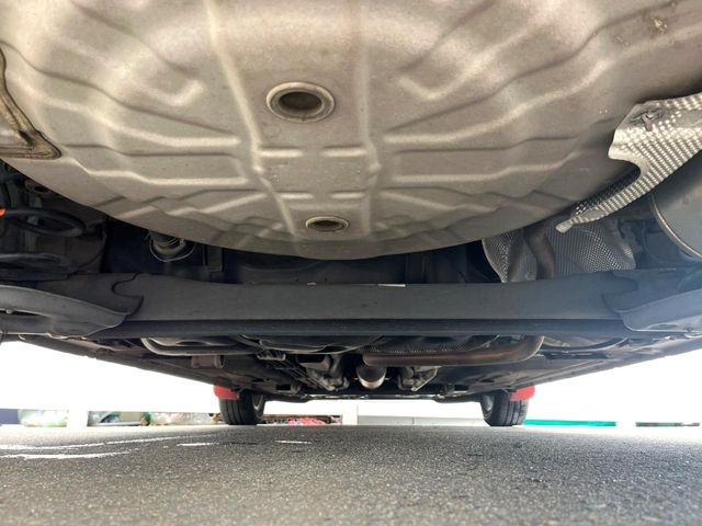 下回りがきれいなうちに、防錆加工の施工がオススメ。降雪地域はもちろん、沿岸部にお住いの方や、趣味でマリン・ウィンタースポーツをされる方にご好評いただいております。