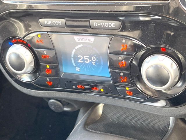 【オートエアコン】一度お好みの温度に設定すれば、車内の温度を検知し風量や温度を自動で調整。暑い…寒い…と何度もスイッチ操作をする必要はありません。快適な車内空間には必須の機能ですね♪