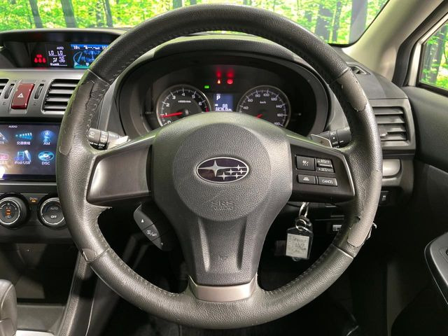 �y�����v�����X�e�A�����O�z�㎿�Ȋv���g�p���邱�ƂŁA��ɂ����������݂ƂĂ��^�]���₷���n���h���ł���