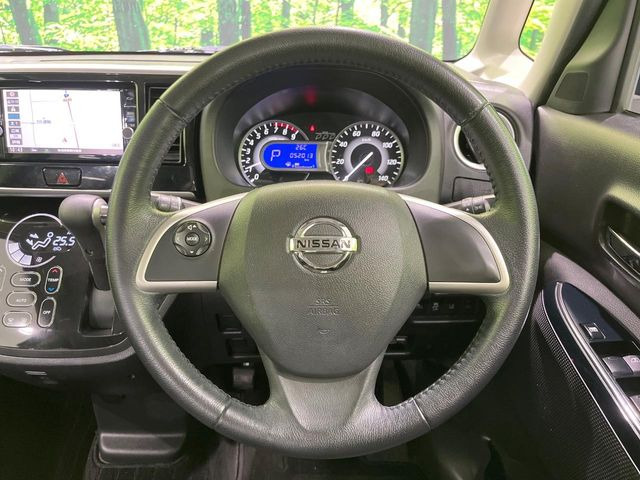 �y�����v�����X�e�A�����O�z�㎿�Ȋv���g�p���邱�ƂŁA��ɂ����������݂ƂĂ��^�]���₷���n���h���ł���