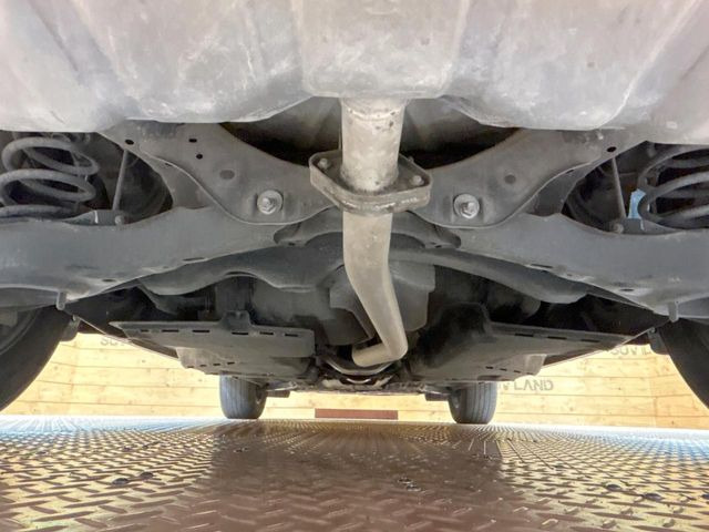 下回りがきれいなうちに、防錆加工の施工がオススメ。降雪地域はもちろん、沿岸部にお住いの方や、趣味でマリン・ウィンタースポーツをされる方にご好評いただいております。