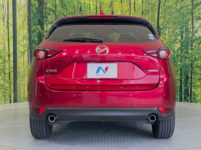 安心の最長10年・走行無制限保証(有償)をご用意。保証内容も充実はもちろん、無料点検&オイル交換や、年中無休の全国・24時間ロードサービスも付帯されておりますのでご安心下さい。