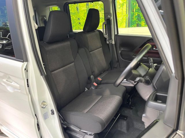 もちろん車内はキレイです♪よりクリーンな状態をキープしたいお客様には『ナノゾーンコート』がおすすめ!新型コロナウイルス対策や、除菌・消臭に効果を発揮し多くの方にご好評いただいております。