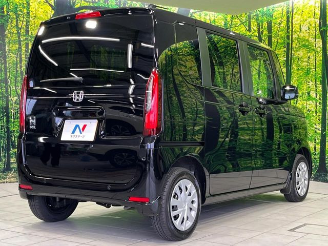 ☆全国のネクステージからお取り寄せが可能※!遠方の店舗に展示してあるクルマが気になる場合も、最寄りの店舗でご覧いただくことが可能です!是非私たちに要望をお聞かせください!※別途費用