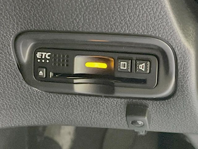 【ETC】高速道路の料金所をストレスなく通過!話題のスポットやサービスエリアに多い「スマートIC」利用時は必須のアイテムです。当店でセットアップを実施、ご納車当日からすぐにご利用いただけます!