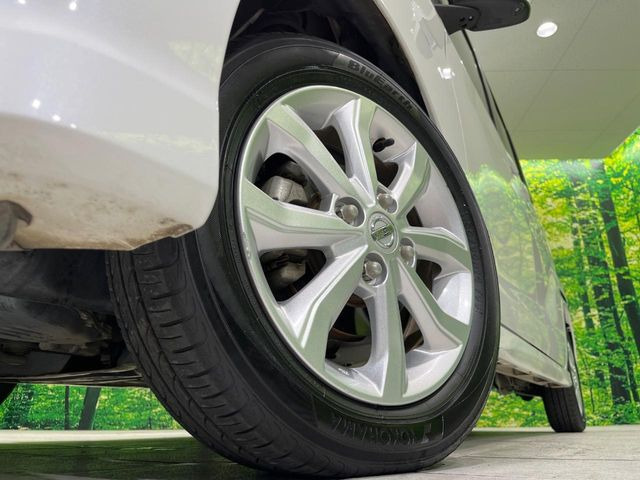 �y����14�C���`�A���~�z�C�[���z�O�ςɃ}�b�`���������A���~�z�C�[���𑕒����Ă���܂��B�e��ЊO�A���~�z�C�[����A�X�^�b�h���X�^�C�����戵�����Ă���܂��B���񂲑��k����������