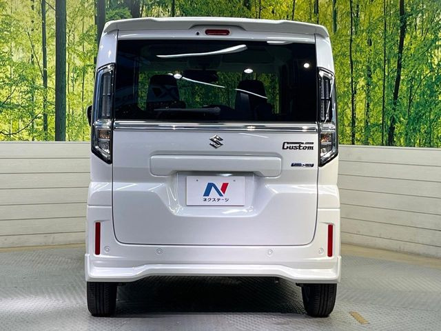 安心の最長10年・走行無制限保証(有償)をご用意。保証内容も充実はもちろん、無料点検&オイル交換や、年中無休の全国・24時間ロードサービスも付帯されておりますのでご安心下さい。