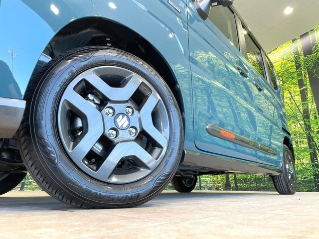 �y����14�C���`�A���~�z�C�[���z�O�ςɃ}�b�`���������A���~�z�C�[���𑕒����Ă���܂��B�e��ЊO�A���~�z�C�[����A�X�^�b�h���X�^�C�����戵�����Ă���܂��B���񂲑��k����������