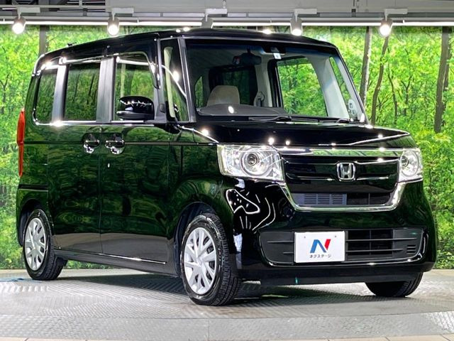 高透明度のガラス皮膜で撥水はもちろん、上質なツヤ・光沢を実現。紫外線や酸性雨から大切な愛車を保護し、色あせ・劣化を防止。「弾スプラッシュコート」、「弾プリミッサコート」からお選びいただけます。