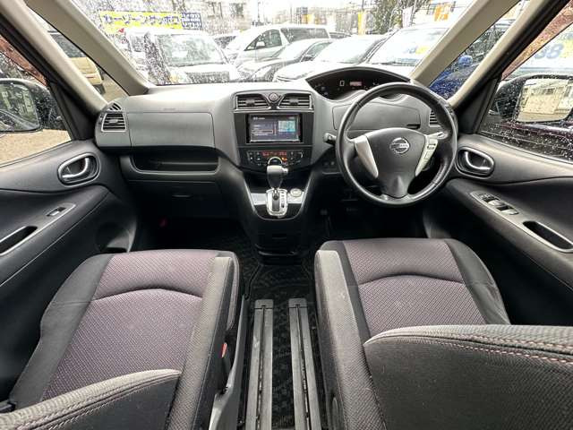 �i�r�������A�[���������y�E�f���������y���݂��������B