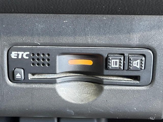 【ETC】高速道路の料金所をストレスなく通過!話題のスポットやサービスエリアに多い「スマートIC」利用時は必須のアイテムです。当店でセットアップを実施、ご納車当日からすぐにご利用いただけます!